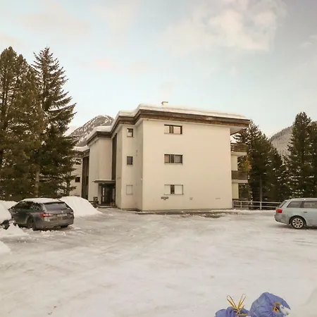 Dorfstrasse 8 Apartment Davos
